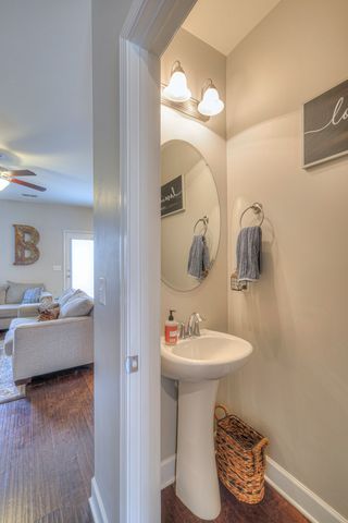 2013 Abbingdon Way, Old Hickory, TN 37138