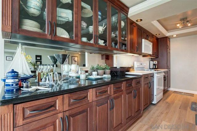 1720 Avenida Del Mundo 1607, Coronado, CA 92118