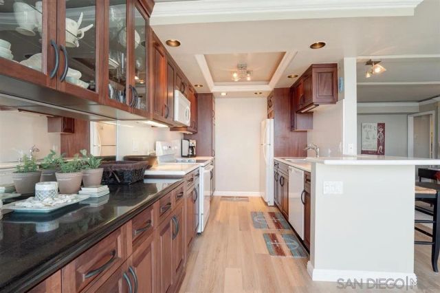 1720 Avenida Del Mundo 1607, Coronado, CA 92118