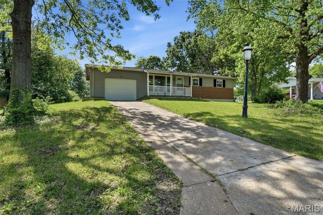 3026 Nettie Drive, Unincorporated, MO 63129