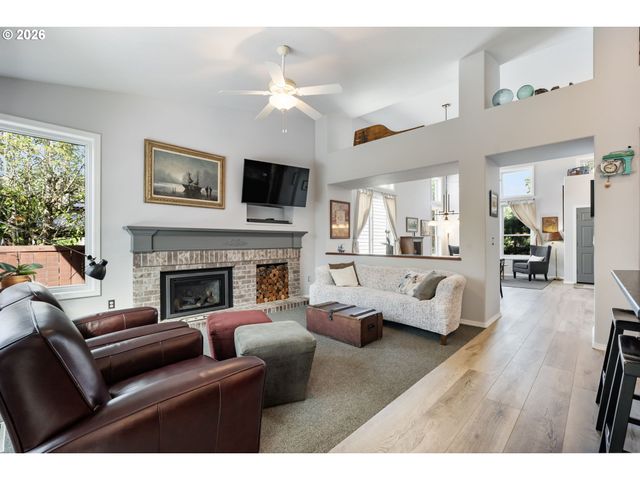 15700 Nw TRAKEHNER Way, Portland, OR 97229