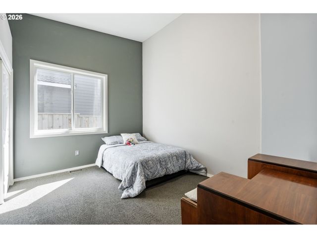 15700 Nw TRAKEHNER Way, Portland, OR 97229