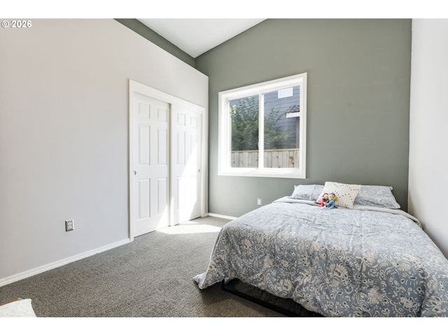 15700 Nw TRAKEHNER Way, Portland, OR 97229