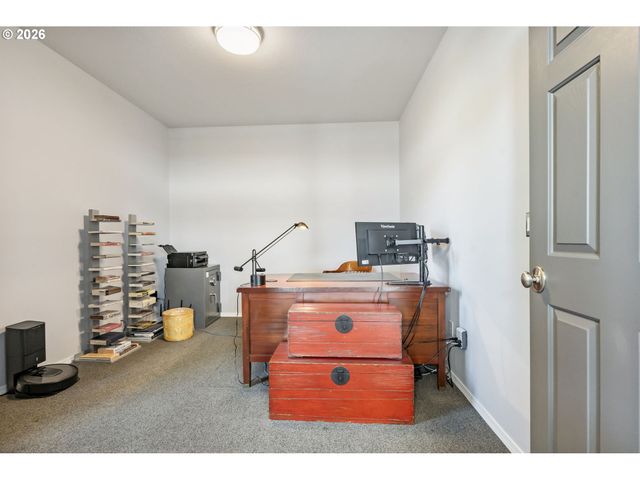 15700 Nw TRAKEHNER Way, Portland, OR 97229