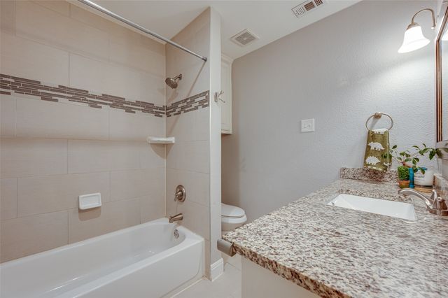 2405 Castle Street, Irving, TX 75038
