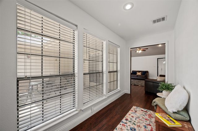 2405 Castle Street, Irving, TX 75038