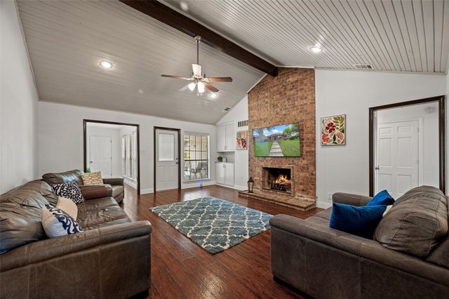 2405 Castle Street, Irving, TX 75038