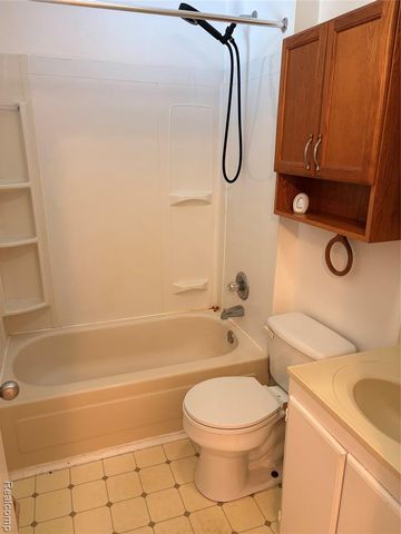 1026 W Scottwood Avenue, Flint, MI 48507