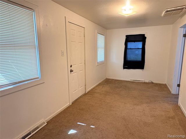 1026 W Scottwood Avenue, Flint, MI 48507