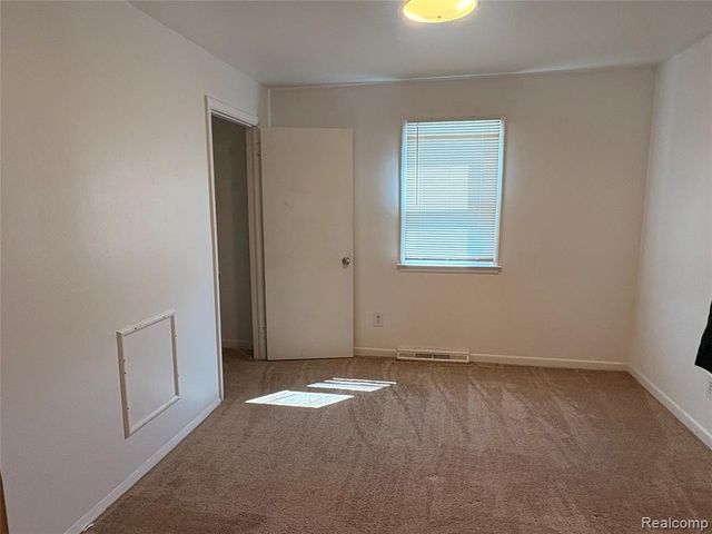 1026 W Scottwood Avenue, Flint, MI 48507