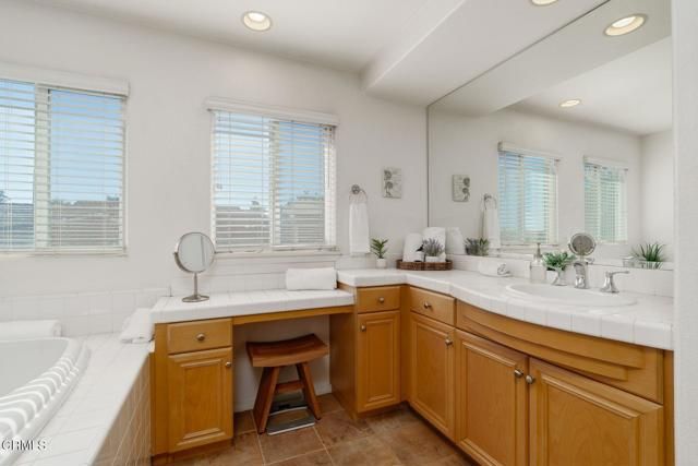 664 Corte Regalo, Camarillo, CA 93010