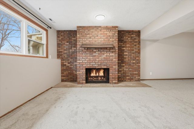 2041 Northgate Court NW, Rochester, MN 55901