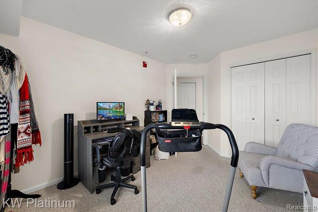 45519 Hidden View Court, Utica, MI 48315