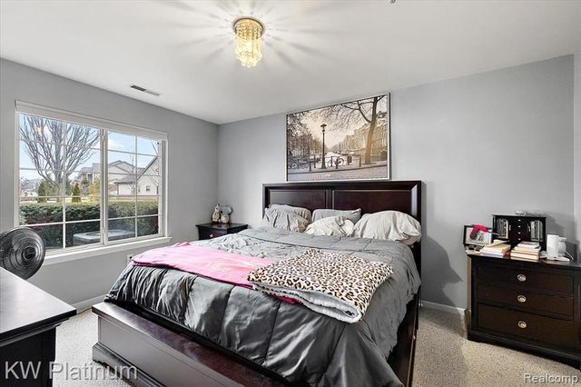 45519 Hidden View Court, Utica, MI 48315