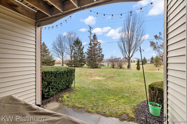 45519 Hidden View Court, Utica, MI 48315