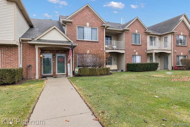 45519 Hidden View Court, Utica, MI 48315