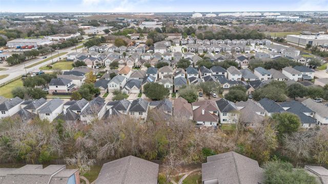 10135 W Palm Lake Drive, Houston, TX 77034