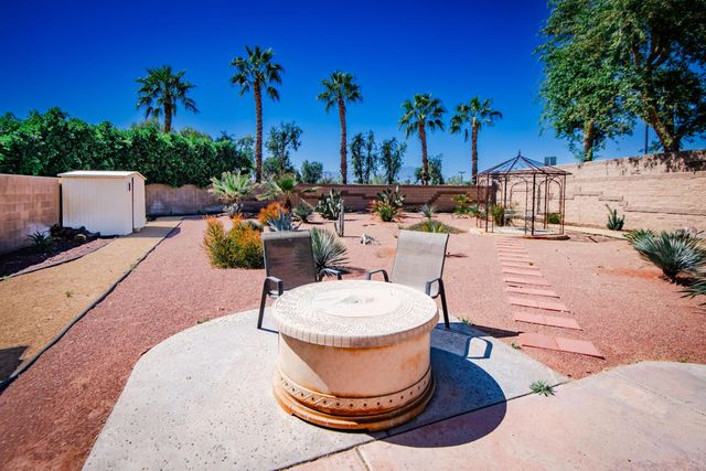 80060 Kinghorn Court, Indio, CA 92201