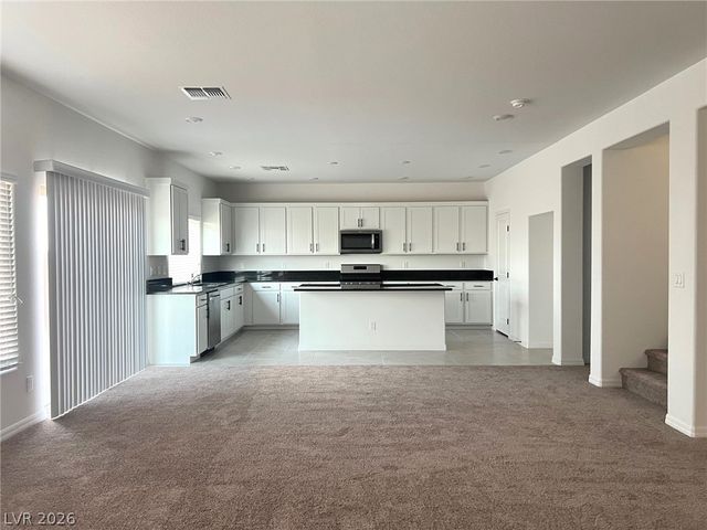 6524 Twin Brooks Avenue, Las Vegas, NV 89139