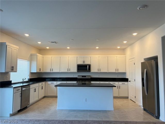 6524 Twin Brooks Avenue, Las Vegas, NV 89139