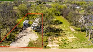 729 Hardeman Street, Italy, TX 76651