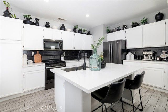 3893 Moravia Court, Perris, CA 92571