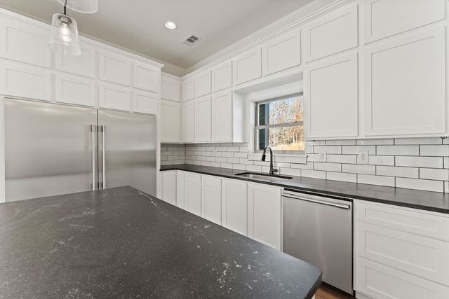 11 Pagham Lane, Bella Vista, AR 72714