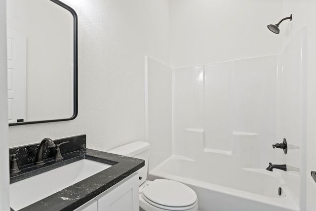 11 Pagham Lane, Bella Vista, AR 72714