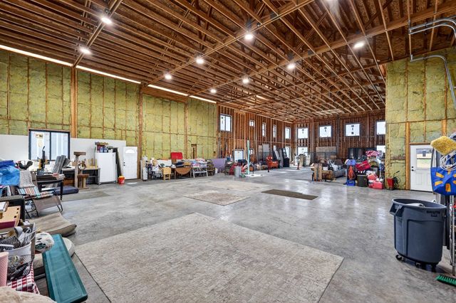 1100 E Denison Chattaroy Rd, Deer Park, WA 99006