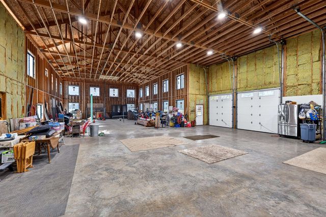 1100 E Denison Chattaroy Rd, Deer Park, WA 99006