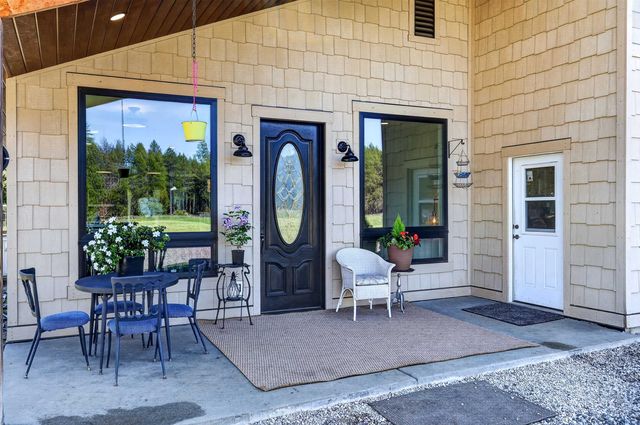 1100 E Denison Chattaroy Rd, Deer Park, WA 99006