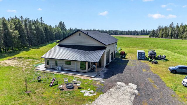 1100 E Denison Chattaroy Rd, Deer Park, WA 99006