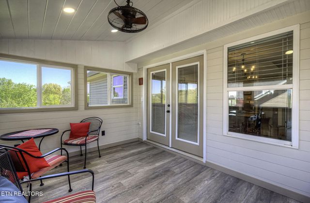 2045 kings View Loop, Seymour, TN 37865
