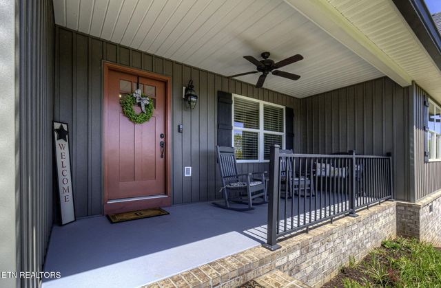 2045 kings View Loop, Seymour, TN 37865