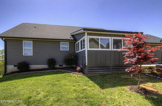 2045 kings View Loop, Seymour, TN 37865