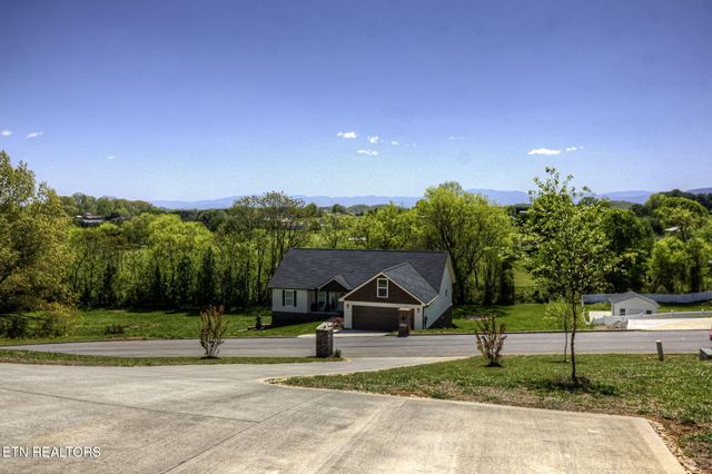 2045 kings View Loop, Seymour, TN 37865