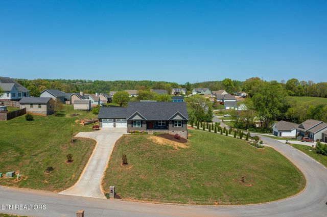 2045 kings View Loop, Seymour, TN 37865