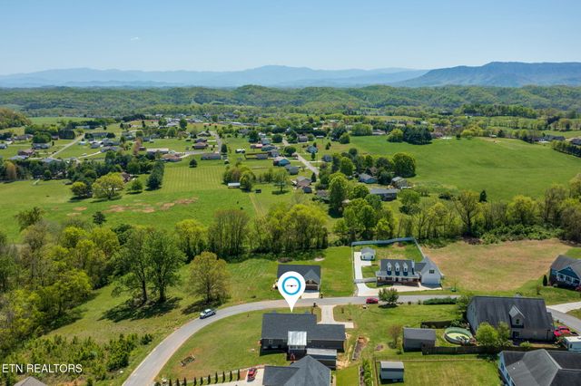 2045 kings View Loop, Seymour, TN 37865