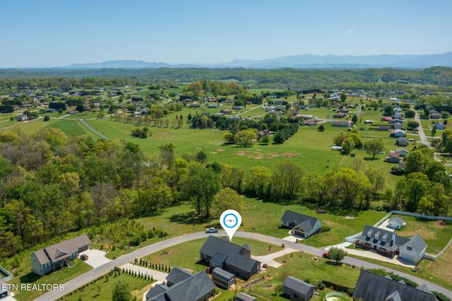 2045 kings View Loop, Seymour, TN 37865