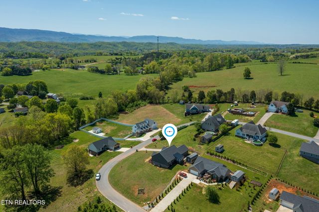 2045 kings View Loop, Seymour, TN 37865