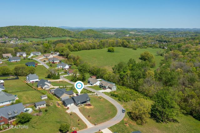 2045 kings View Loop, Seymour, TN 37865