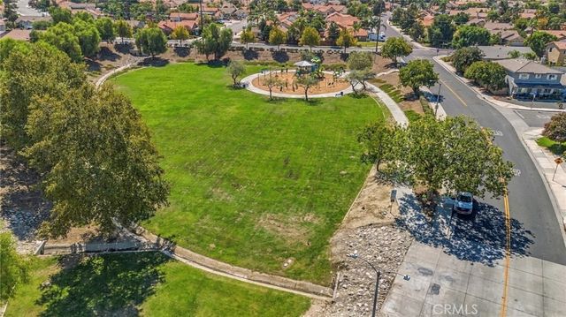 1446 Burns Ln, San Jacinto, CA 92583