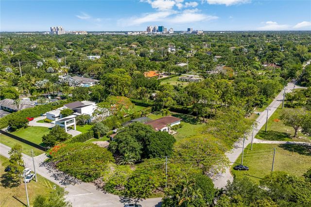 8480 SW 66th St 0, Miami, FL 33143
