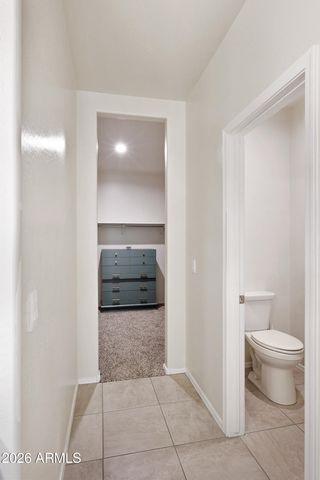 18570 W DESERT HOLLOW Drive, Wittmann, AZ 85361