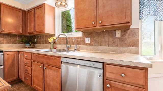 110 Canterberry Lane SW, Reynoldsburg, OH 43068