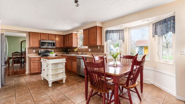 110 Canterberry Lane SW, Reynoldsburg, OH 43068