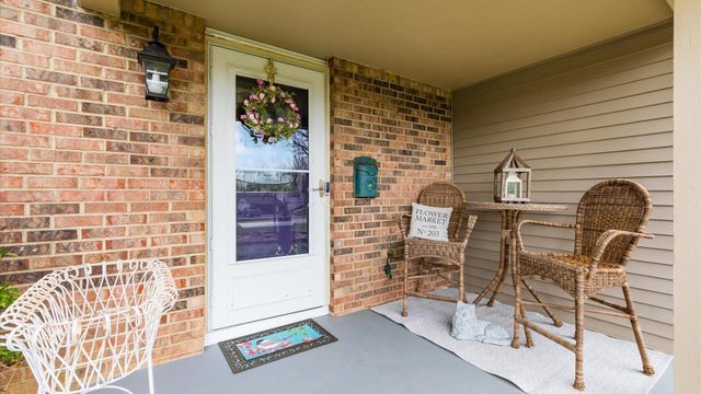 110 Canterberry Lane SW, Reynoldsburg, OH 43068