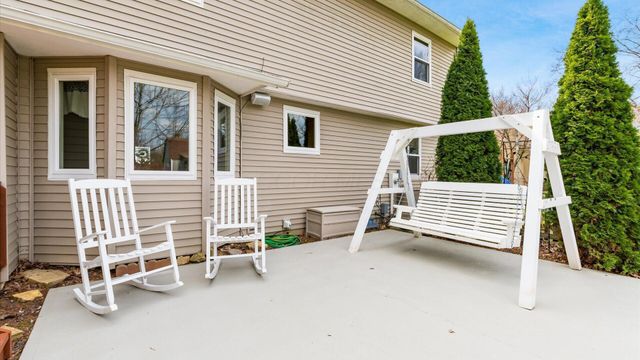 110 Canterberry Lane SW, Reynoldsburg, OH 43068