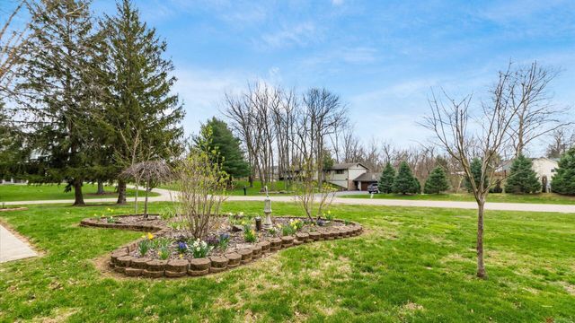 110 Canterberry Lane SW, Reynoldsburg, OH 43068