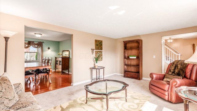 110 Canterberry Lane SW, Reynoldsburg, OH 43068